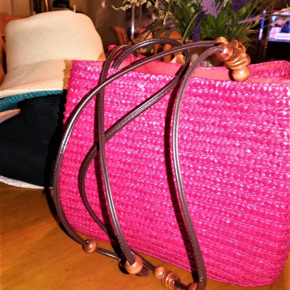 Straw Hadbag VERY Hot Pink NWOT